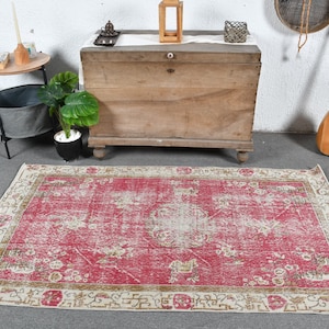Vintage Rug, Accent Rugs, Turkish Rug, Anatolian Rug, Rugs For Bedroom, 3.5x6.1 ft Pink Rug, Floral Oushak Rug, Entryway Rug,  12464