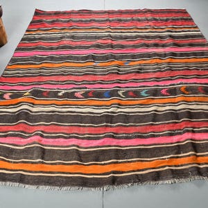 Vintage Turks kelimtapijt, kleurrijk gestreept patroon, boho chic decor, handgeweven tapijt, 7 x 8 ft, rustiek huisdecor