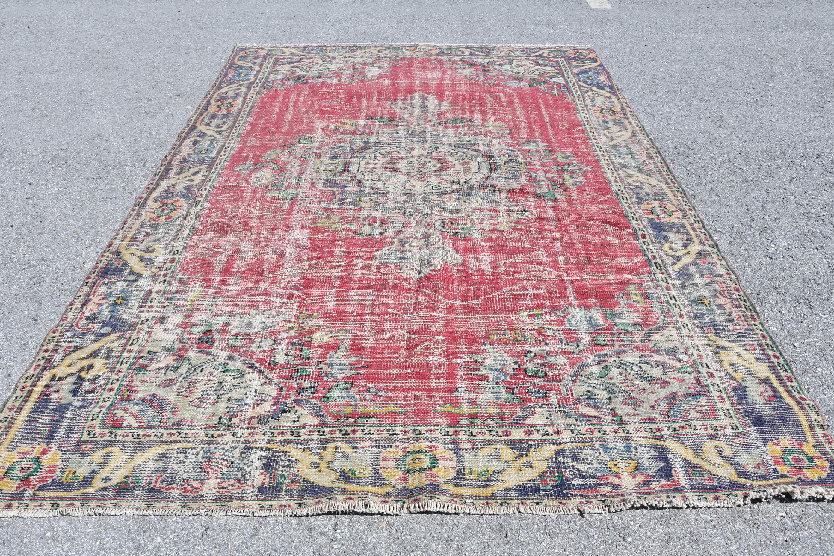 ヴィンテージ トルコ エリア ラグ、アンティーク調の赤い模様、7