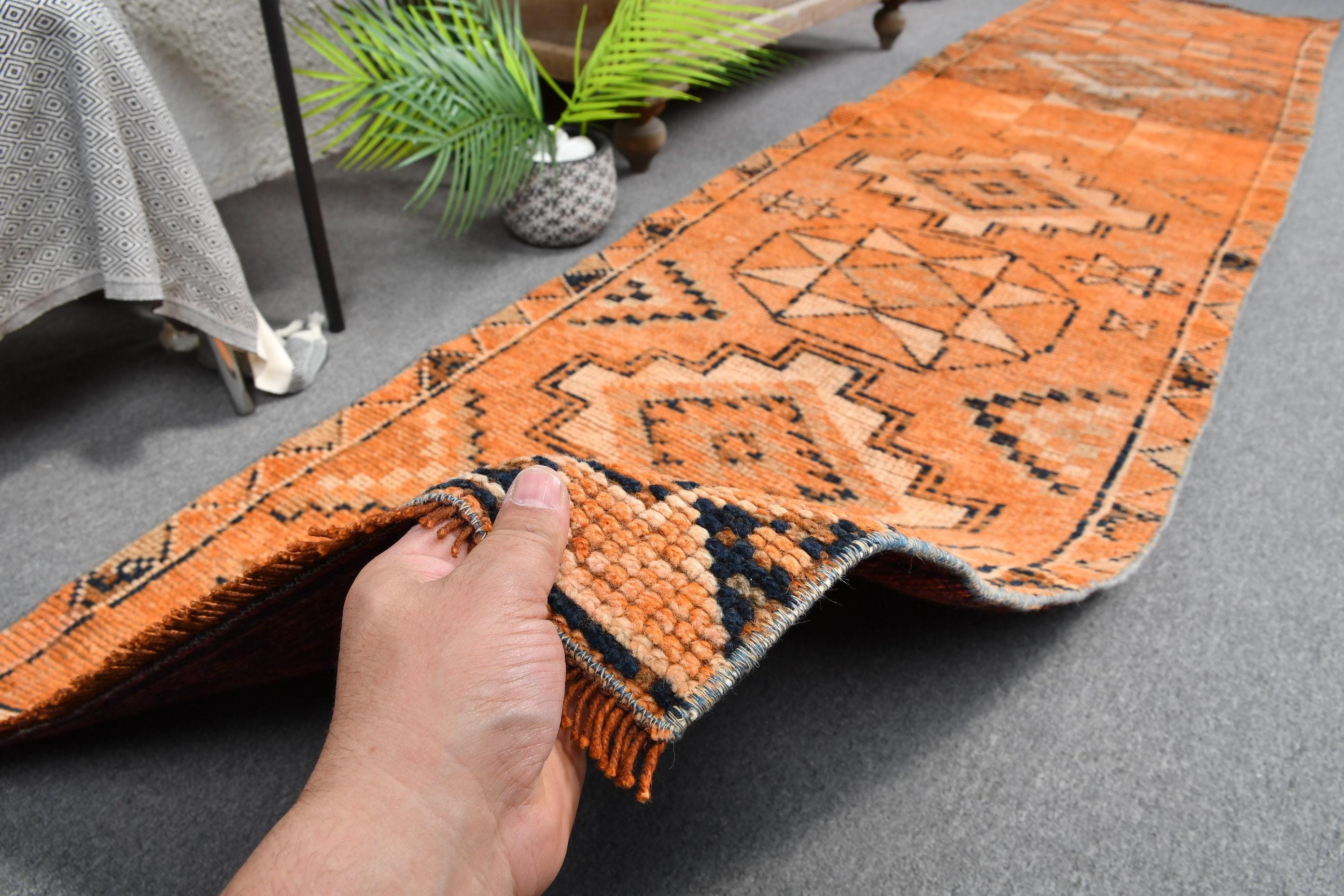 ヴィンテージ トルコ製ランナーラグ 79 x 314 cm 3 x 10フィート