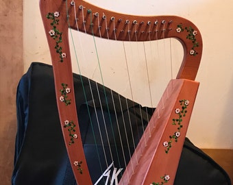 Hand-decorated Celtic (Irish) Harp - 15-string, Daisy Vine Design