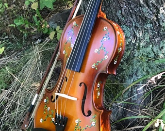 Custom-painted violin or viola: Daisy vine design