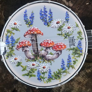 Hand-painted banjolele, concert or tenor: Mushrooms and Daisies design image 4