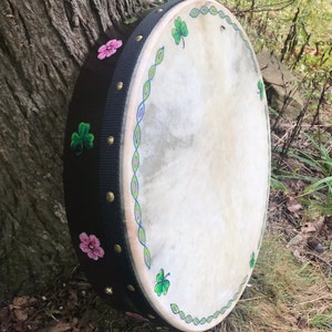 Bodhran / frame drum, custom-painted Celtic Shamrock design