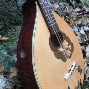 Irish Bouzouki - Shamrock design