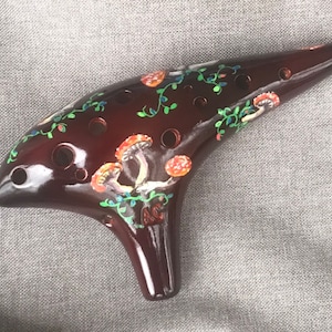 Hand-decorated ceramic ocarina - Mushroom design