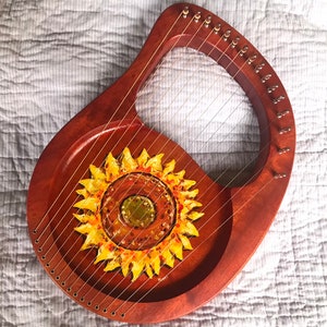 Hand-decorated Lyre Harp - 16-string, Sunflower design