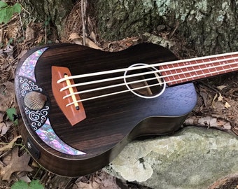 Bass ukulele (Ubass) - Pearlescence design