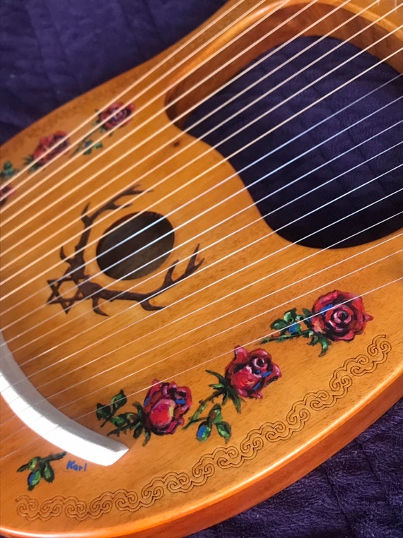 Rose Lyre WorkshopApollo Lyre Harp 8日セール Hand-decorated Lyre Harp - 16-string, Red Rose Design - Etsy