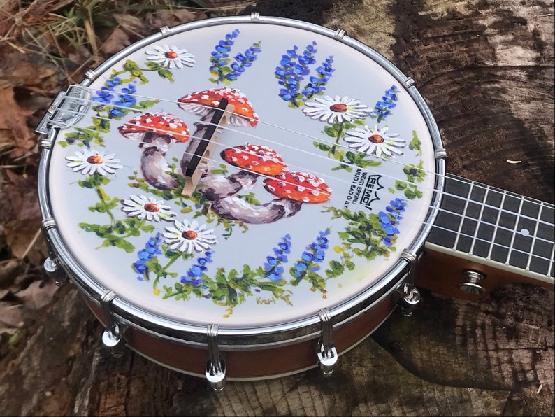 Hand-painted banjolele, concert or tenor: Mushrooms and Daisies design image 1