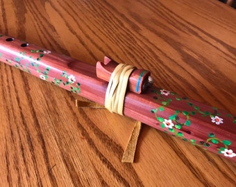 Native-American Style Cedar Flute - Karoondinha Daisy Vine design