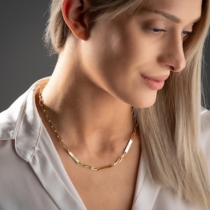 Multiple Family Name Necklace with Paperclip Chain Personalized Name Bar Necklace Engraved Bar Pendant Gold Couples Jewelry Anniversary Gift