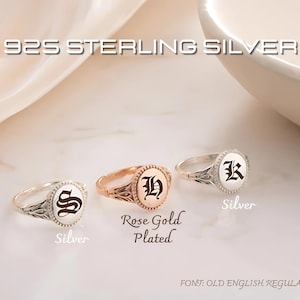 Anel gótico vintage personalizado de prata com fonte inglesa antiga e anel de sinete com monograma e anel gótico com inicial personalizada e anel de letra gótica