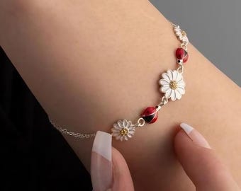 Silver Daisy Bracelets, Flower Bracelet, Daisy Bracelet, Daily Wear Bracelets, Valentines Bracelet Gifts, Gift for wife, Christmas Jewelry
