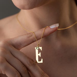 Colar com inicial personalizada com pedra de nascimento, pingente de letra dourada personalizada, joia com monograma personalizado, presente, colar com inicial de pedra de nascimento