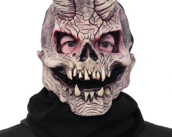 Diable crâne cornu squelette démon Satan goule dents tête chaussette moche effrayant glaçant pétrifiant étrange sinistre horrible Halloween MN1008