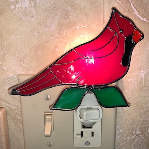 Sale 26.40 was 28.50/Cardinal Nite Lite/ 5” X 5” Stained Glass Red Bird / Northern Male Cardinal Night Light
