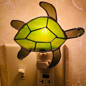 Stained Glass Turtle Night light/ Sea Turtle/ Wall Light/ Hallway Light/