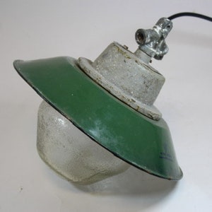 Industrial - Hanging pendant - Enamel and pressed glass