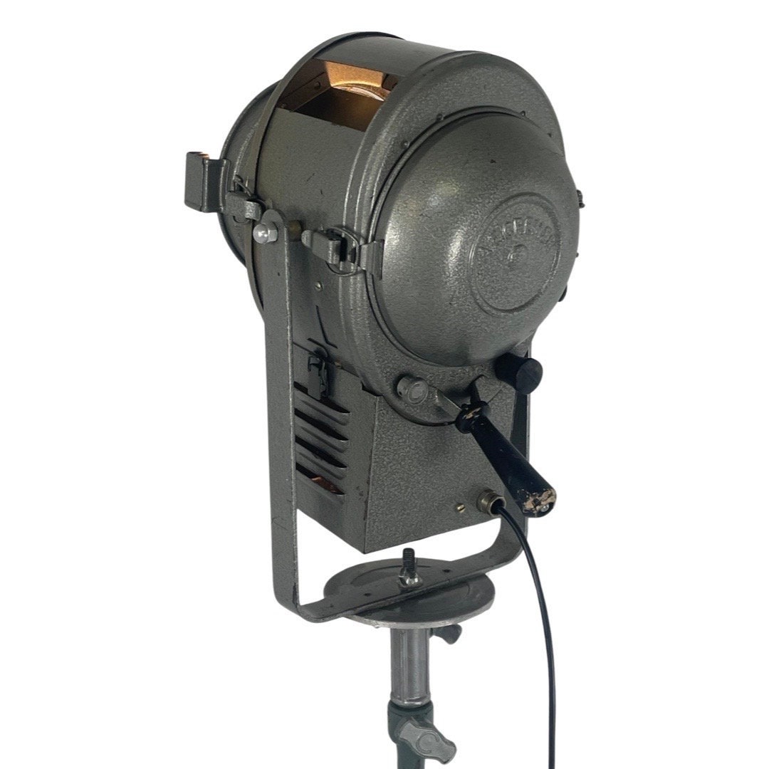 A.E. Cremer - 1950's - Studio Lamp / Spotlight - Green - on A.E. Cremer - 1950's - Studio Lamp / Spotlight - Green - on