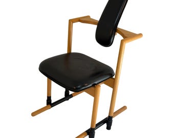 Peter Opsvik - Stokke - Flysit - 人間工学に基づいた形状のロッキングチェア - 黒の革張りと木製フレーム