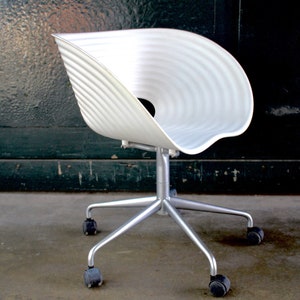 Ron Arad - Vitra - chaise pivotante / chaise de bureau - modèle Tom Vac
