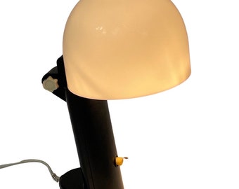 Fuder - Mushroom table lamp - Black plastic base and adjustable white acrylic shade