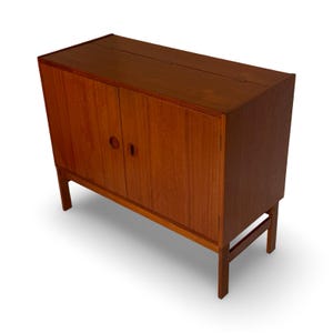 Mueble para equipo de alta fidelidad/estéreo de HG Furniture - Aprox. década de 1960 - Marcado - Madera de teca
