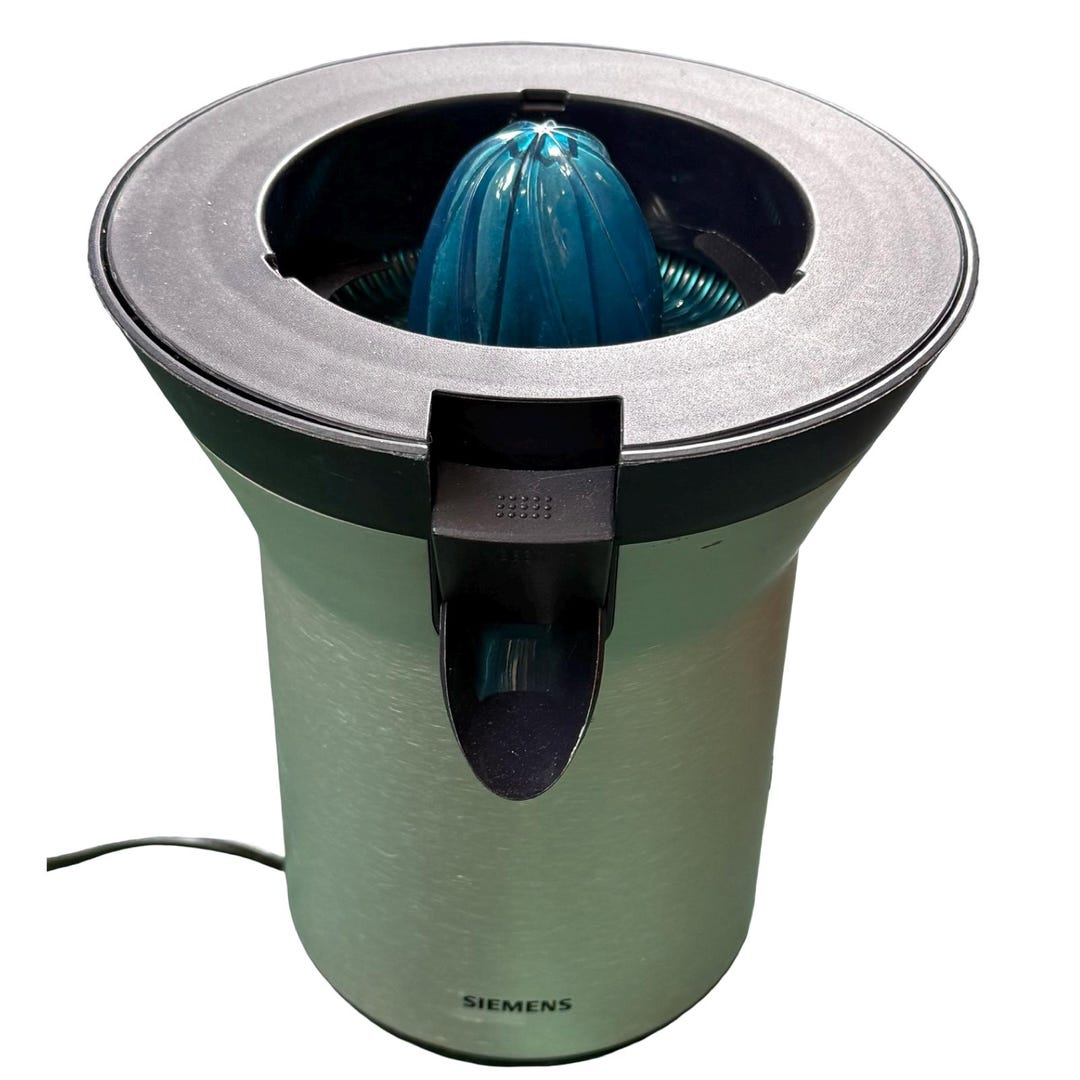 Porsche Design for Siemens - Juicer / Citrus Press - Model MC91100