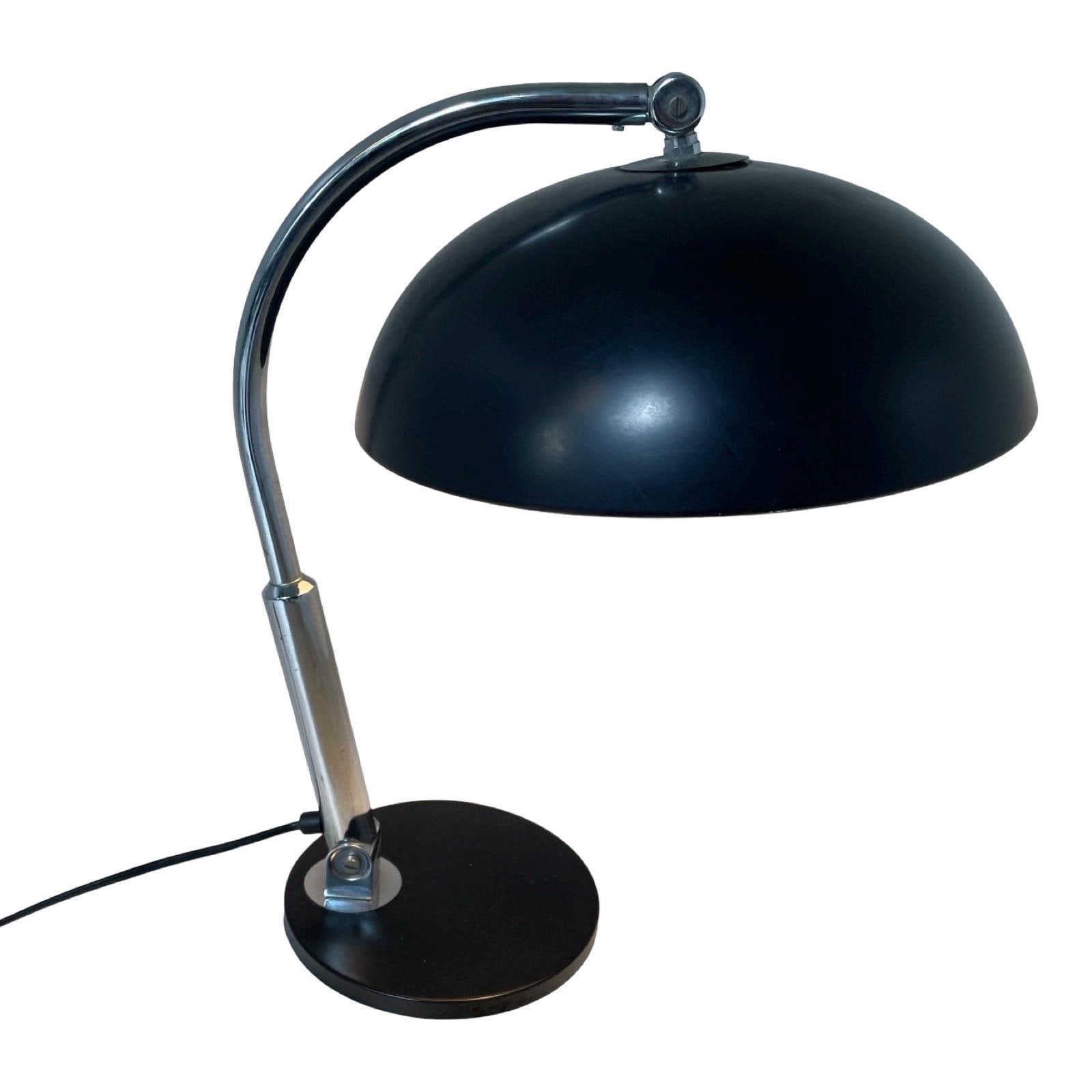 Hala Zeist - H. Th. Busquet - Table / Desk Lamp - Model P-144