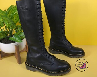 20 eyelet doc martens