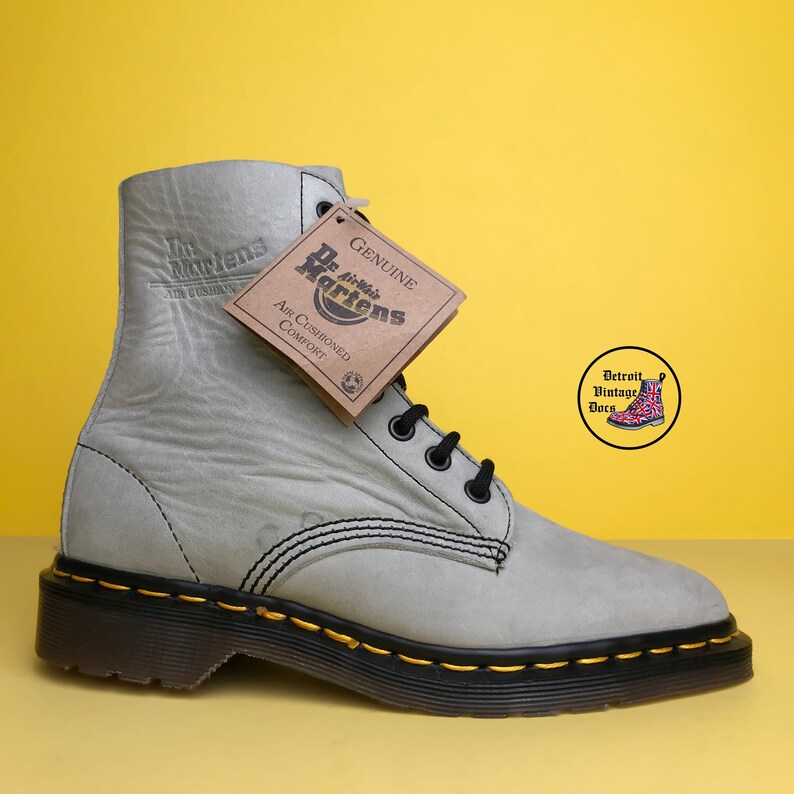 pointed toe doc martens