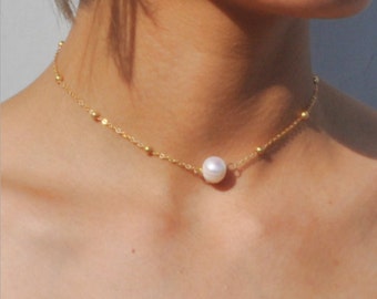 gold pearl choker Pearl necklace, Simple Pearl necklace, Bridal jewelry, wedding Bridesmaid Necklace,Gold fill one pearl necklace