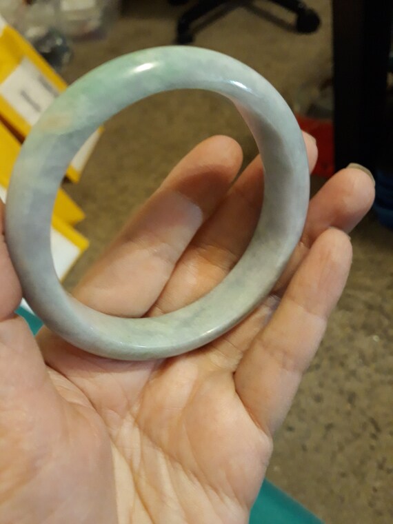 icy jadeite jade bangle Lavender icy jade bangle,… - image 3