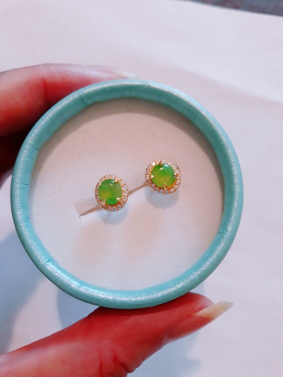 Sold out Jade stud earrings jade stud.icy jade ea… - image 3