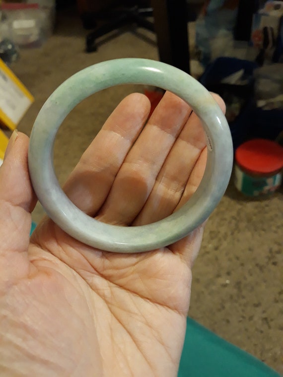 icy jadeite jade bangle Lavender icy jade bangle,… - image 1