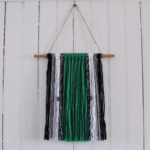 Philadelphia Eagles Yarn Wall Hanging | Eagles Wall Decor