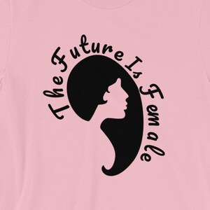 Lustige Feministische Shirt An Die Weiblichkeit Und Daruber Etsy