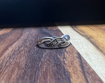 Vintage sterlingzilveren ring met marcasietdetail