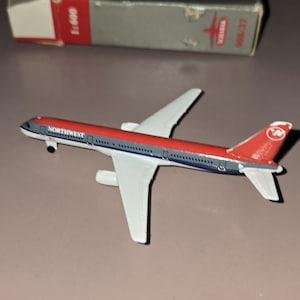 Northwest Airlines Schabak Miniature 908/37 Die Cast Boeing 757, 1