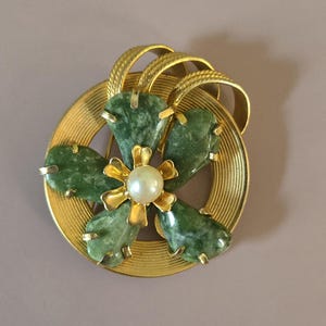 Green Jade and Goldtone Textured Vintage Brooch Pin