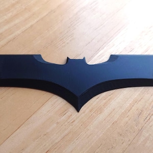 3D gedrucktes Fledermaus Emblem - matt schwarz PLA Prop, Geek Decor, Cosplay Artikel