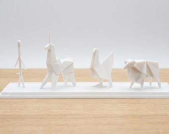Blade Runner Inspired 3D Printed Origami Set: Sci-Fi Desk Decor