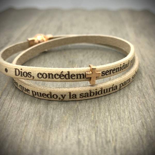 Serenidad Oración Brazalete, Pulsera Cuero, Serenity Prayer in Spanish, Escrita con Láser, Cristiano, Joyería de Fe, Sobriedad, Inspiración