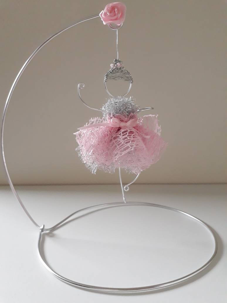 Ballerine, Création Fil de Fer, Tissu et Perles.