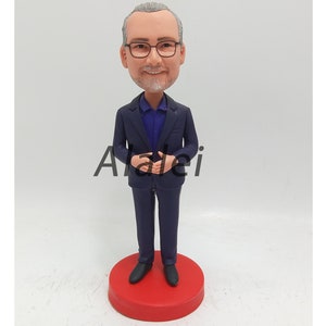 Single Custom Bobbleheads Personalized Bobbehead,  Brithday Gift, Bridesmaid Bobblehead, Custom Cake Toppers Christmas present