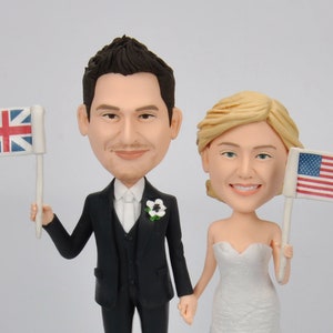 Custom coupple bobble head,bobblehead wedding cake topper,wedding gifts with   dog/cat(pets)bobblehead couple