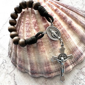 One Decade Catholic Rosary w/12mm Walnut Brown Wood Beads. 2 inch Saint Benedict Cross and Miraculous Medal Centerpiece. #550 Paracord