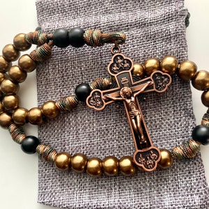 12 Apostles Anglican Rosary. Large Metal Cross. 12mm ABS Plastic Brown Gloss Beads. Black Matte Cruciform Beads. (550 Paracord)