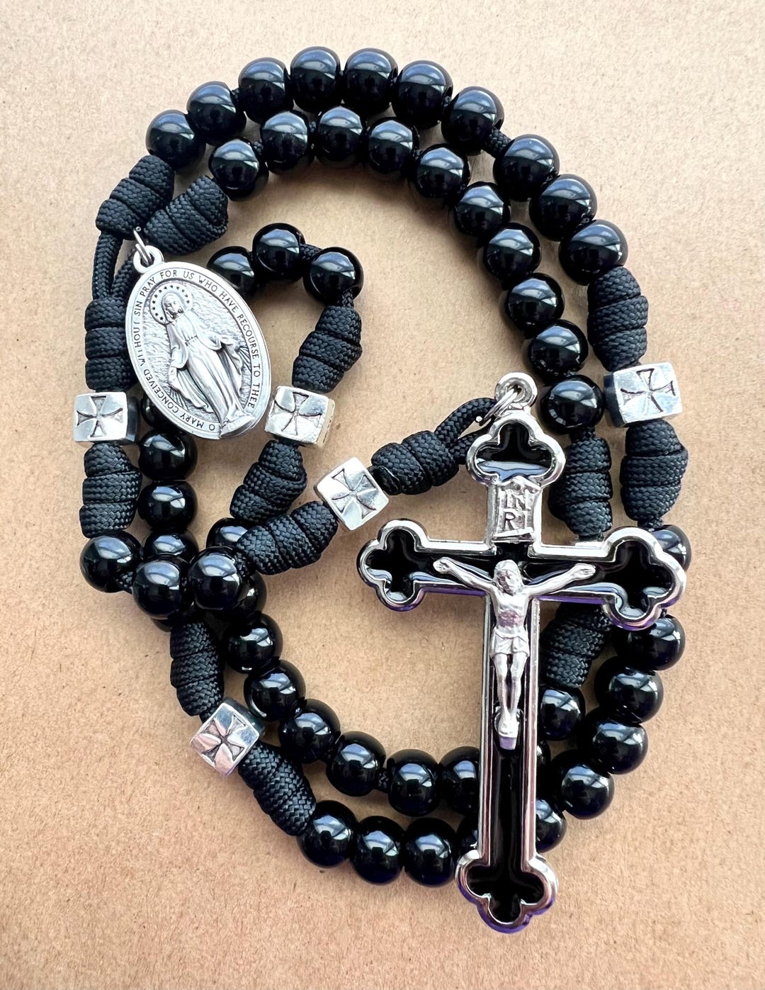 Collana in Paracord con crocifisso - fatta a mano - Black Nero